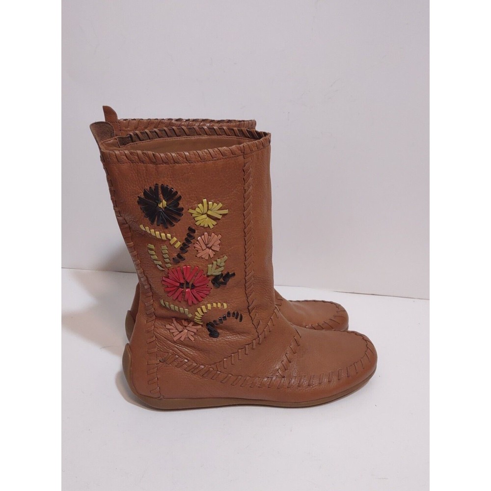 Gianni Bini Women's 10 M Leather Floral Embroidered Boots Moc Toe Caramel